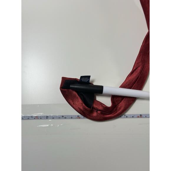 David Taylor Men’s Red Textured Neck Tie Classic Formal Polyester 58” x 4” - Picture 8 of 8